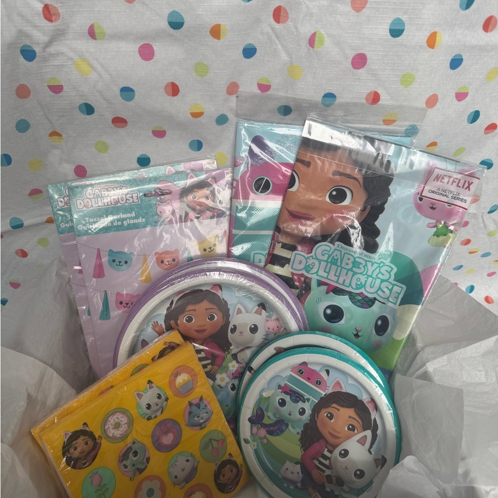 Gabby's Dollhouse Party Supplies Set